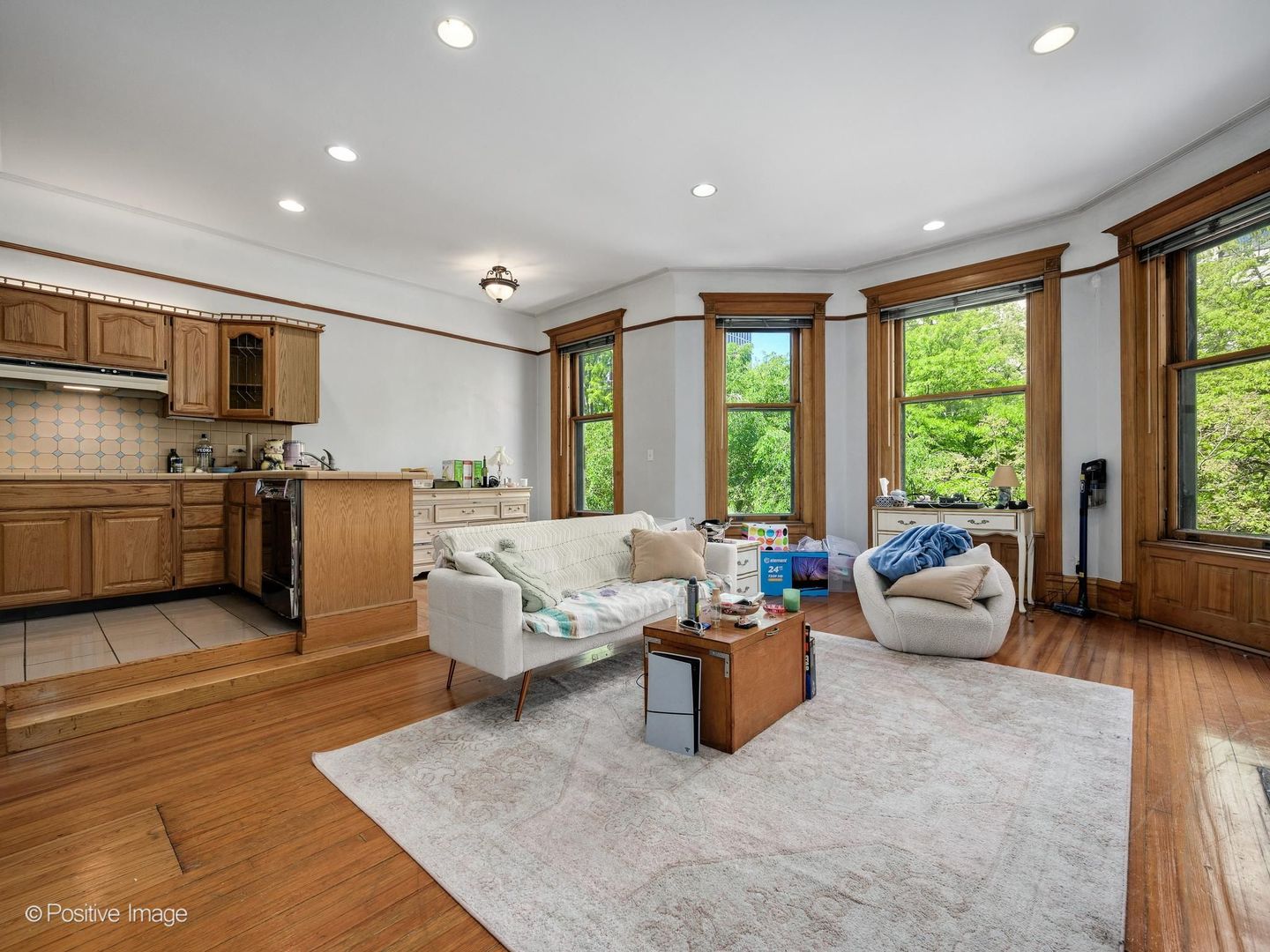 33 E Division Street