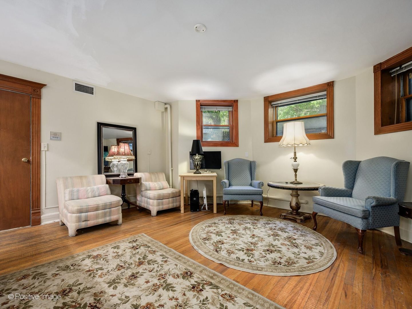 33 E Division Street