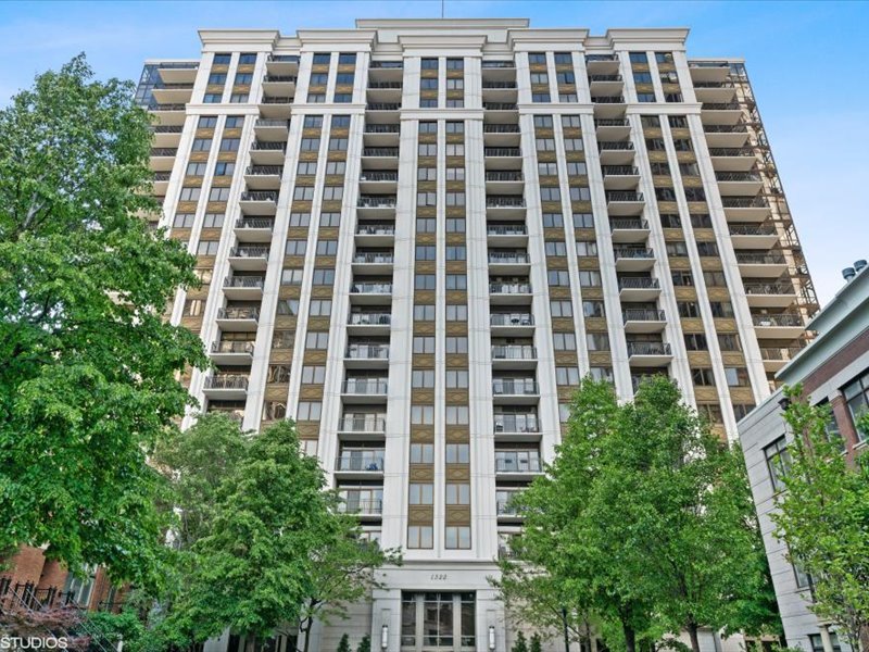 1322 S Prairie Avenue Unit: 613