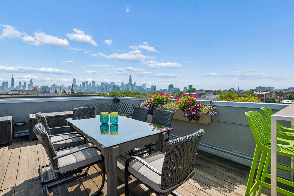 1809 W Chicago Avenue Unit: 4S