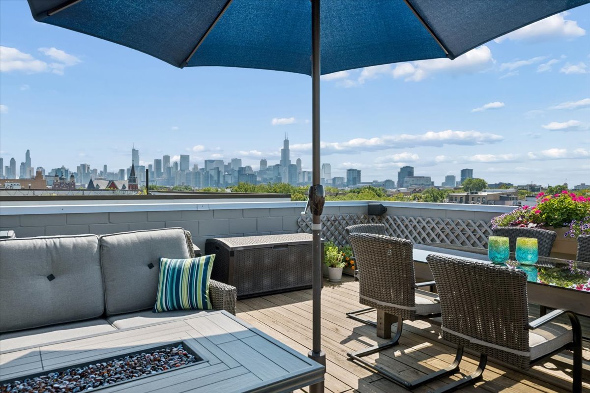 1809 W Chicago Avenue Unit: 4S