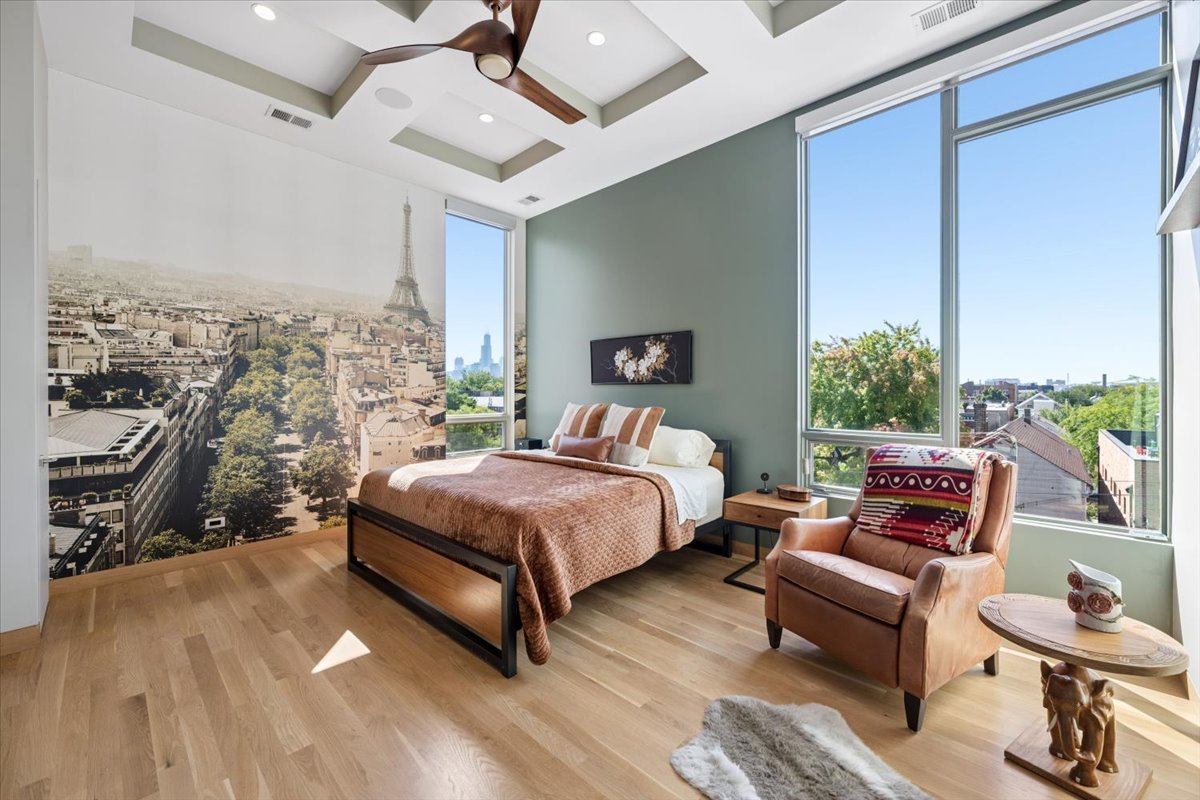 1809 W Chicago Avenue Unit: 4S