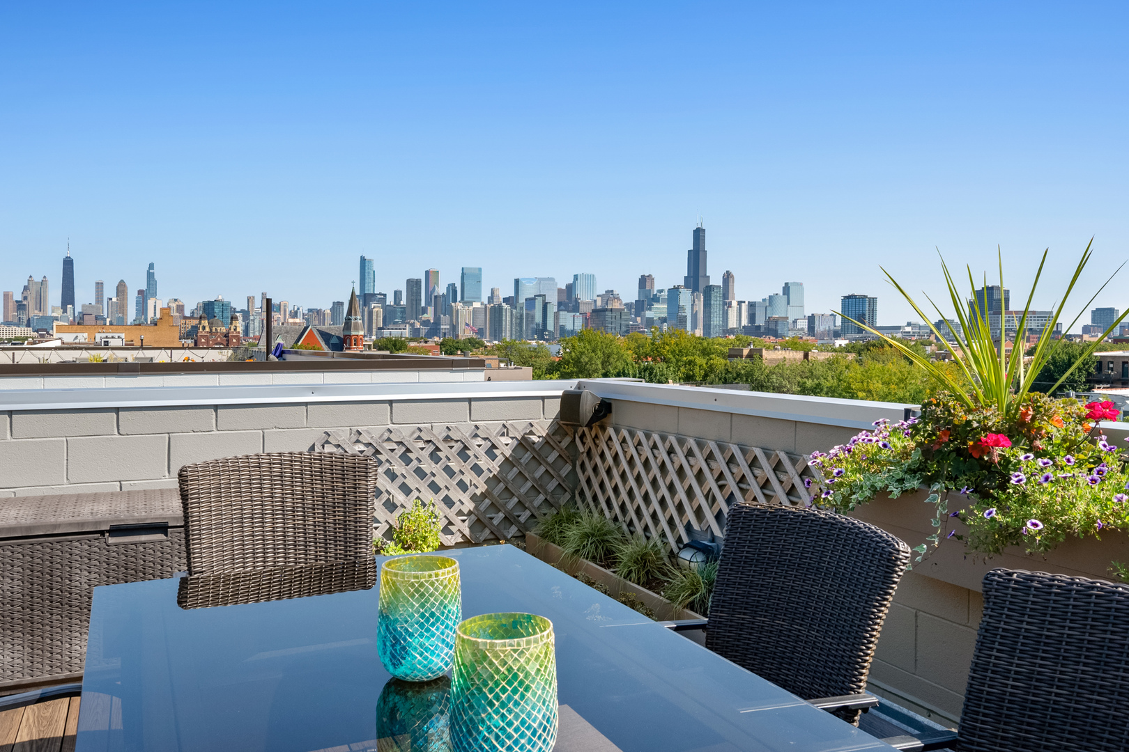 1809 W Chicago Avenue Unit: 4S