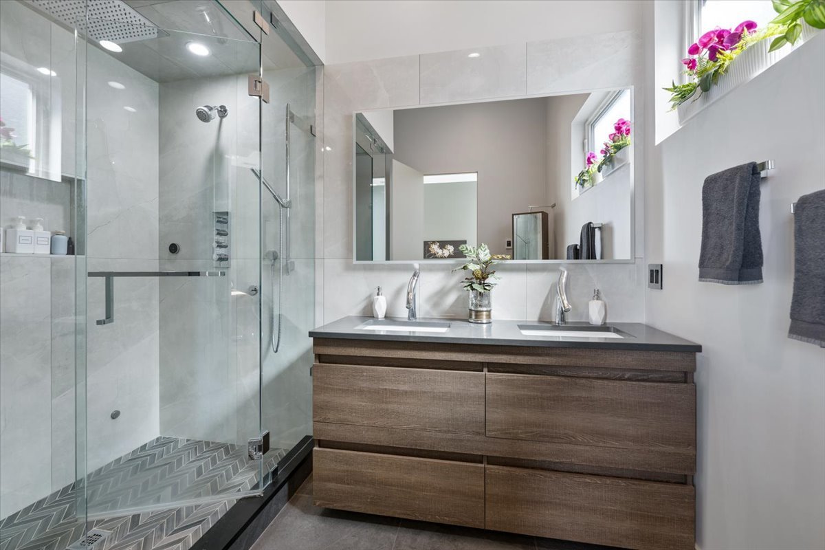 1809 W Chicago Avenue Unit: 4S