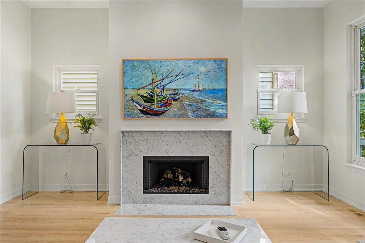 331 W Evergreen Avenue