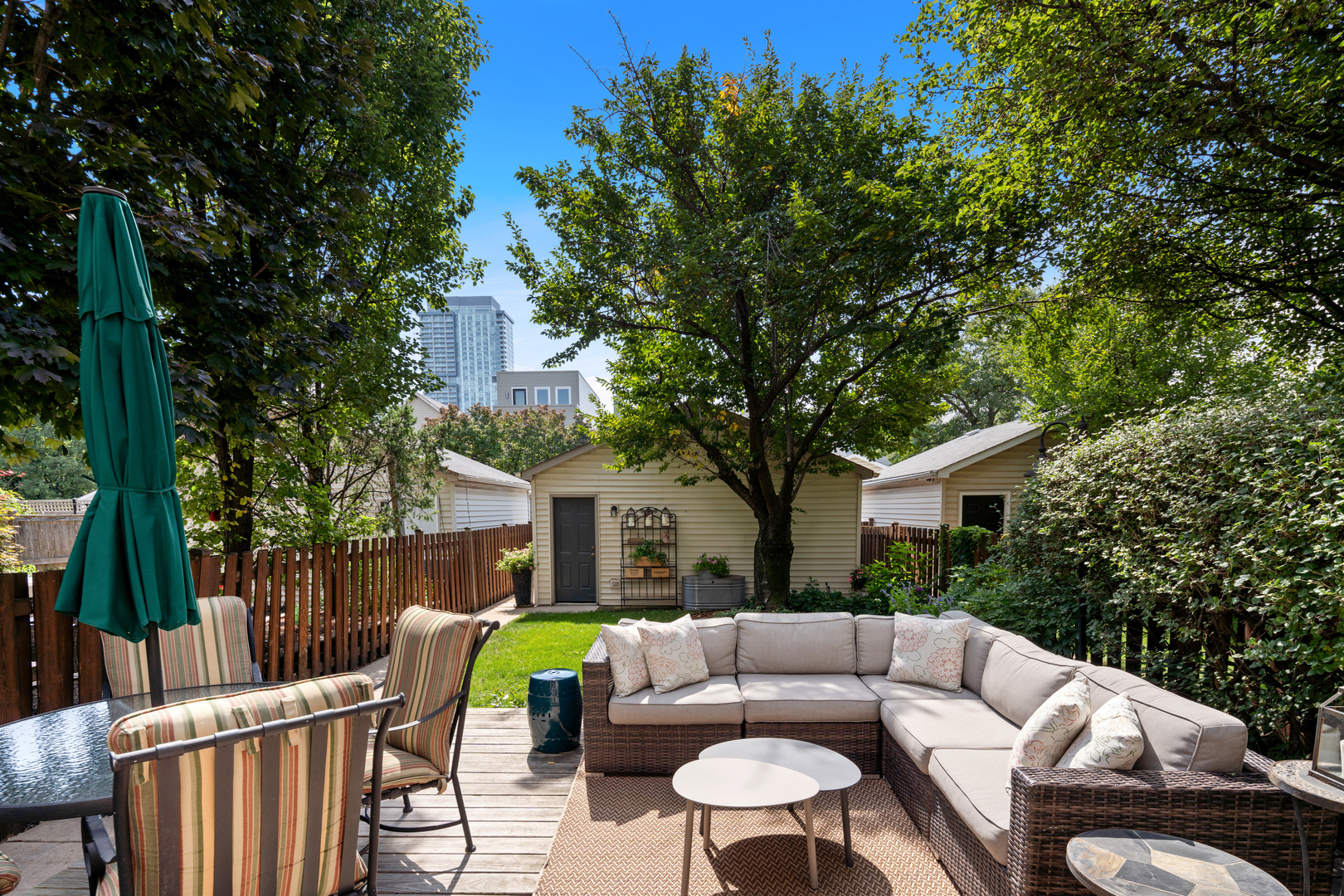 331 W Evergreen Avenue