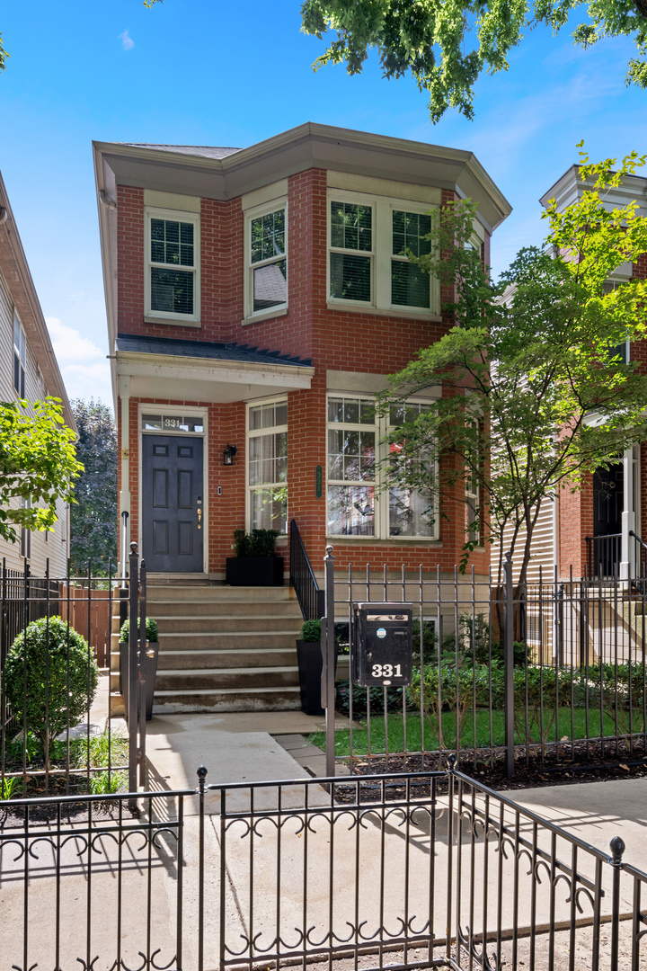 331 W Evergreen Avenue
