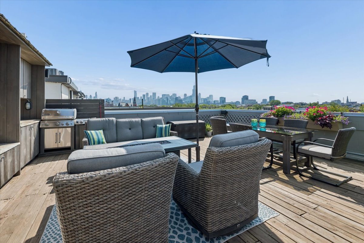 1809 W Chicago Avenue Unit: 4S