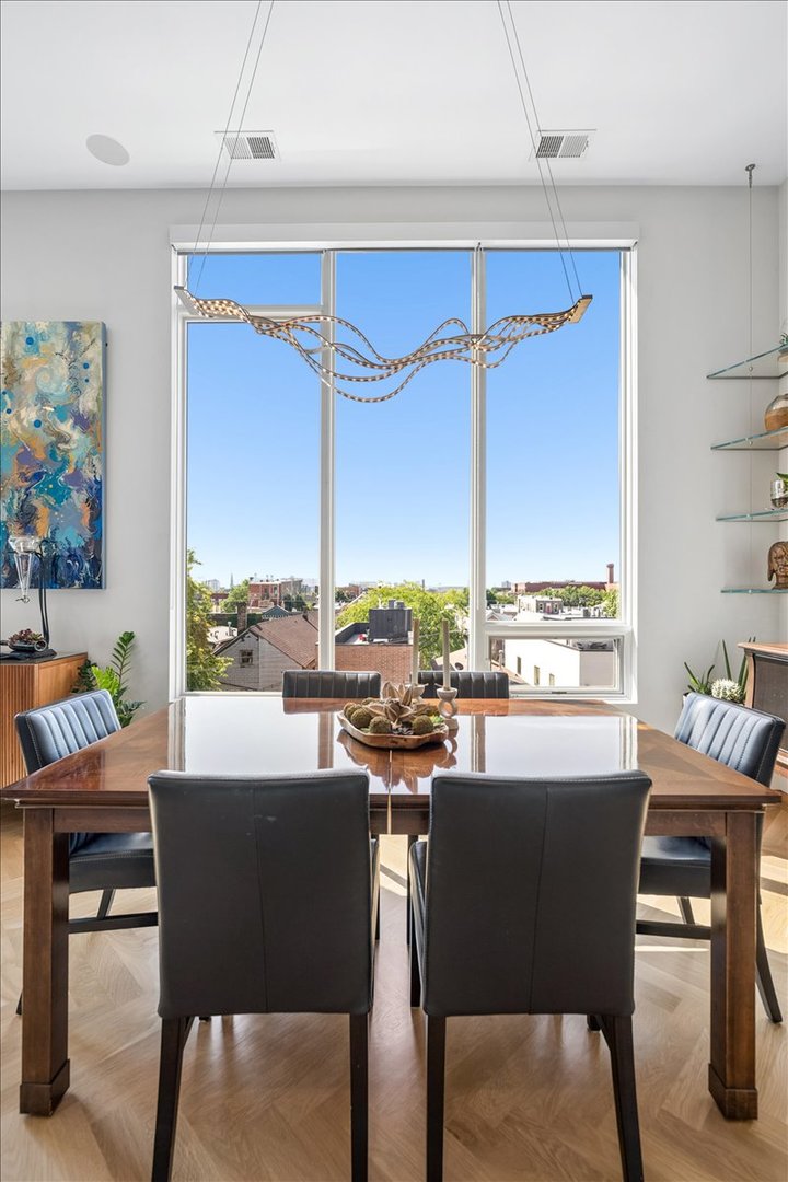 1809 W Chicago Avenue Unit: 4S