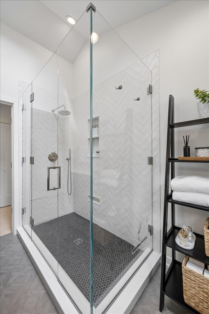 331 W Evergreen Avenue