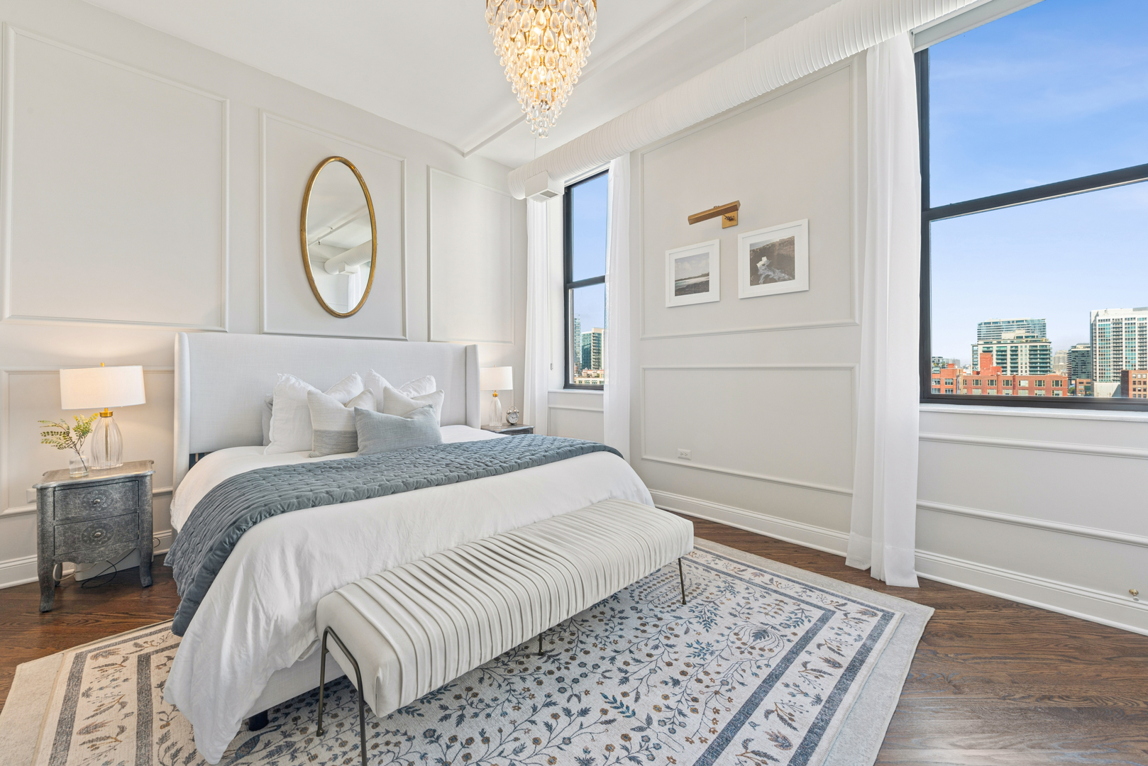 360 W Illinois Street Unit: 8A
