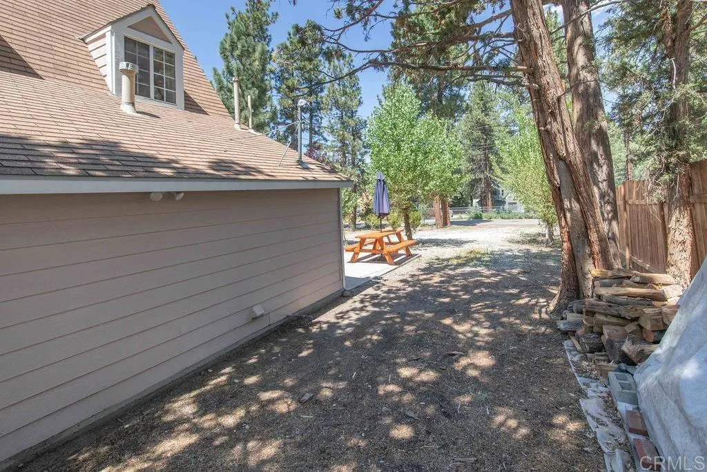 220 E Mojave Boulevard