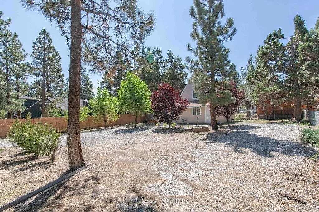 220 E Mojave Boulevard