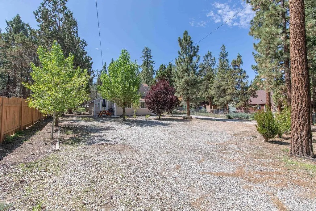 220 E Mojave Boulevard