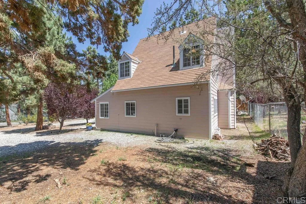220 E Mojave Boulevard