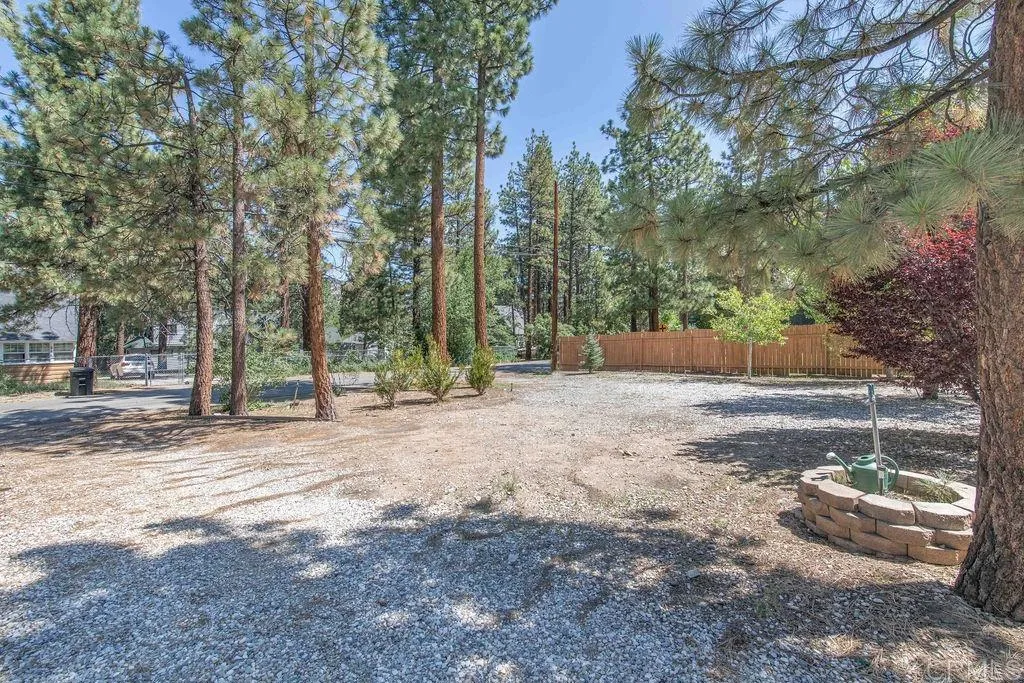 220 E Mojave Boulevard