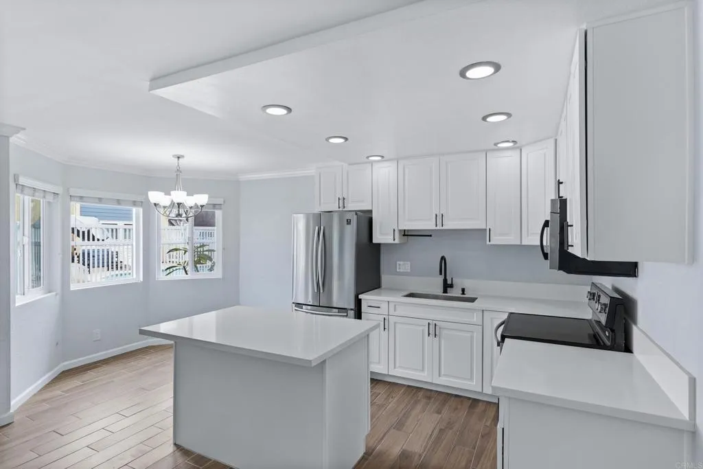 12616 Lakeshore Drive Unit 3