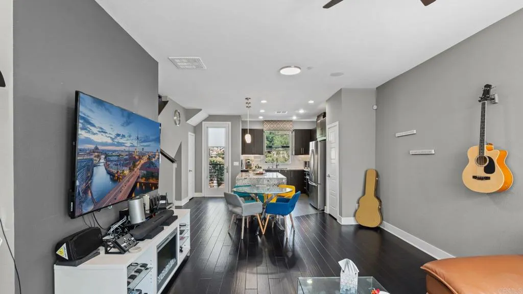 7810 Inception Way