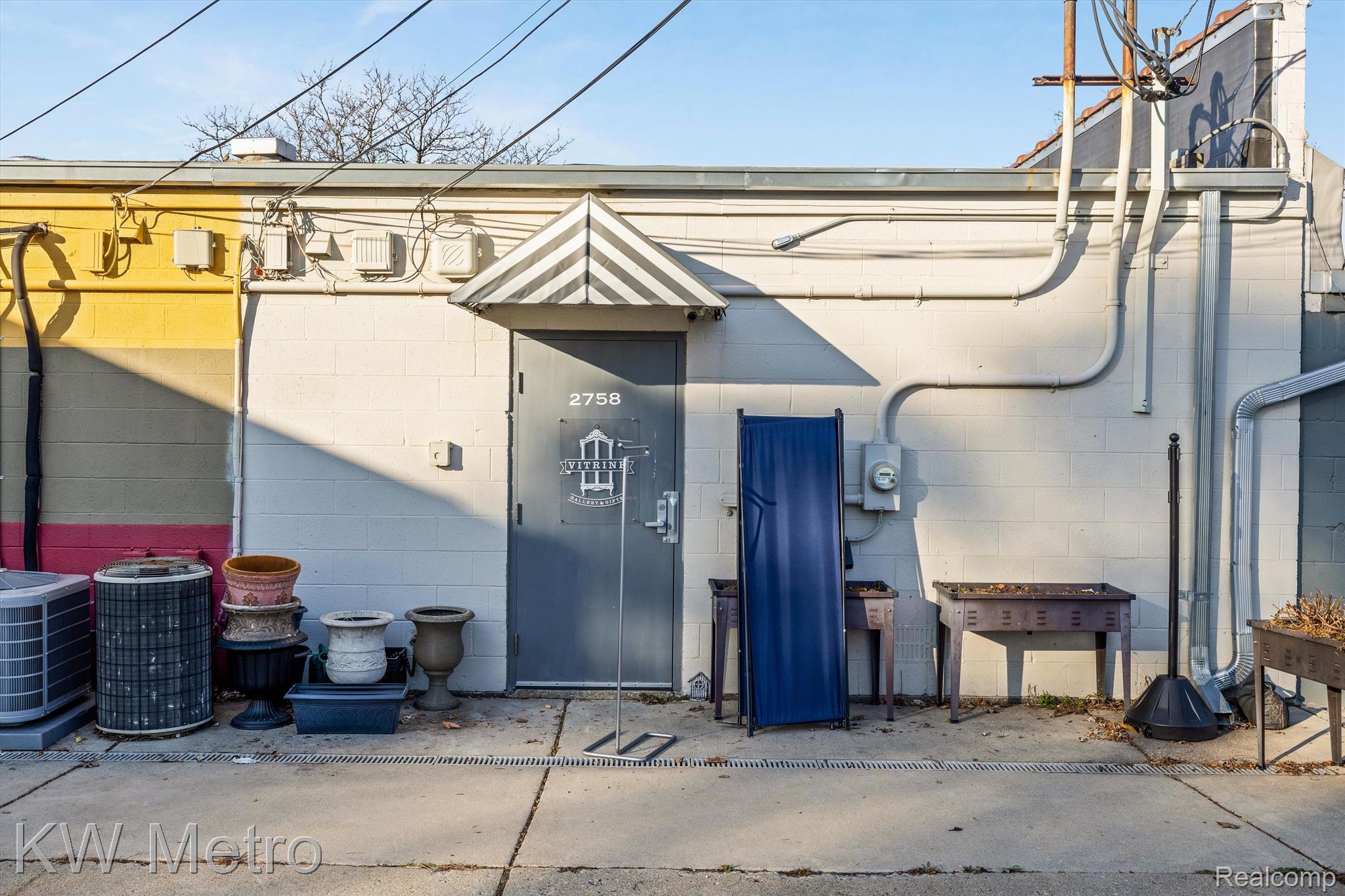 2752-2758 COOLIDGE HIWY
