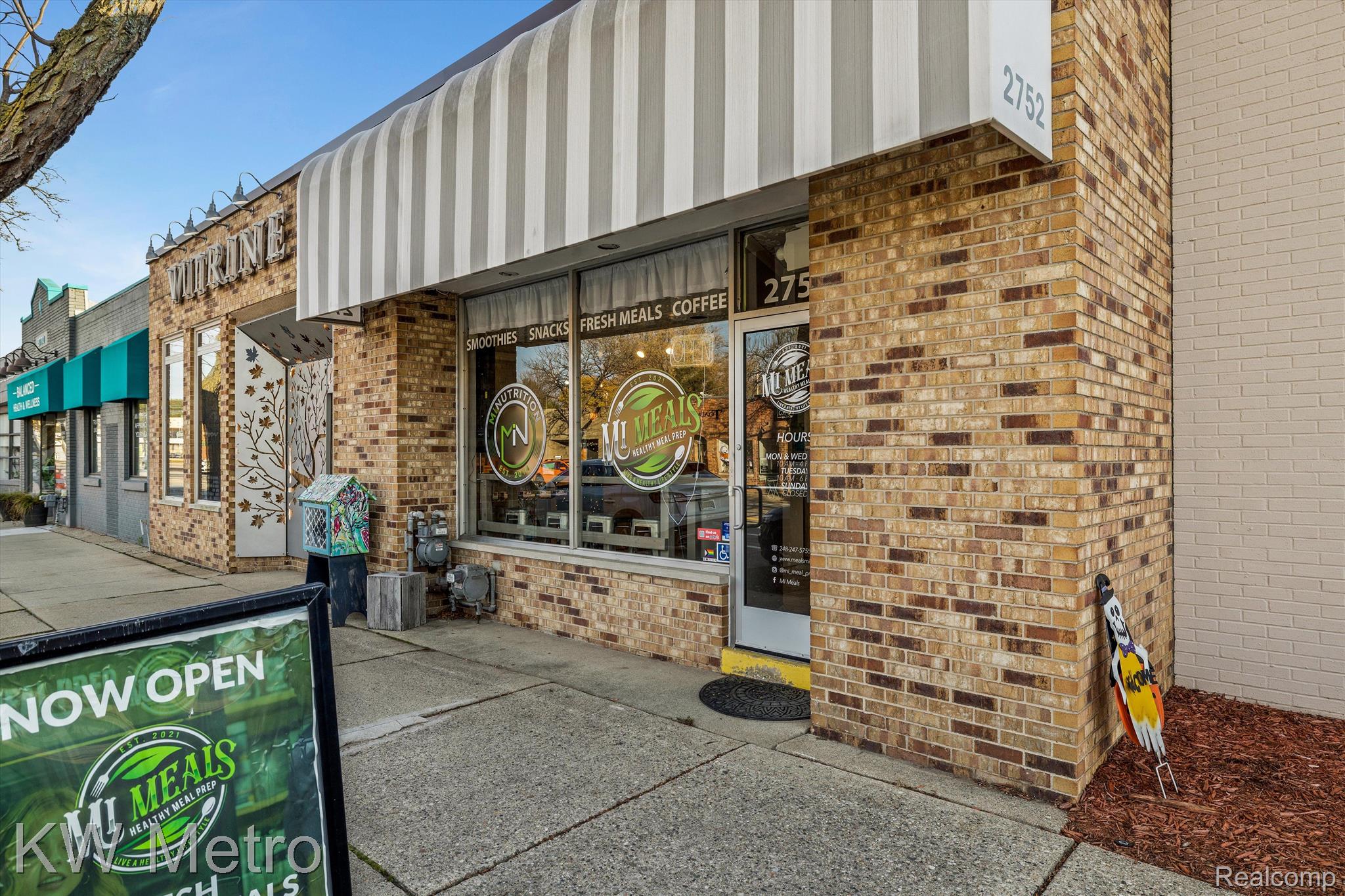 2752-2758 COOLIDGE HIWY