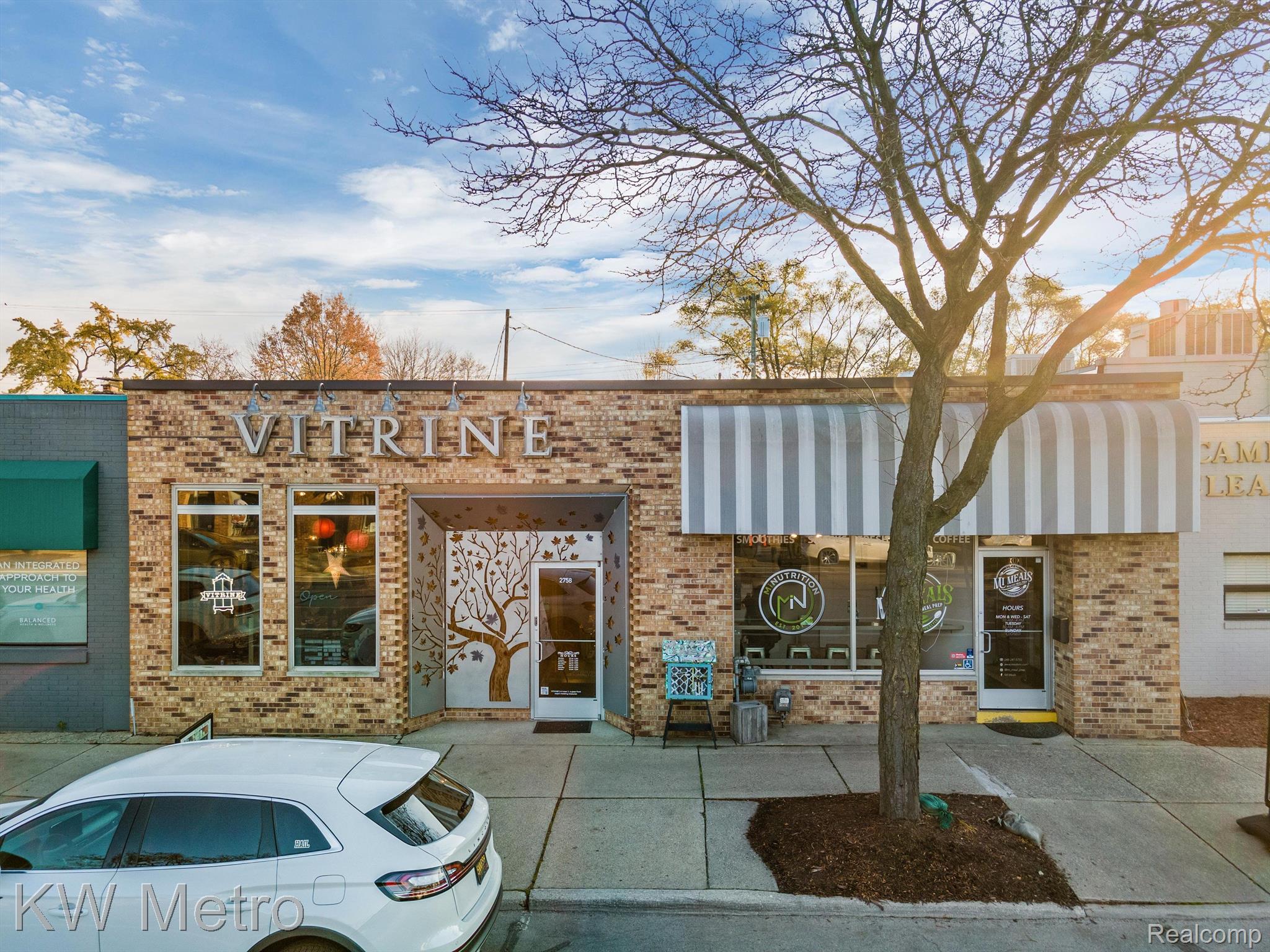 2752-2758 COOLIDGE HIWY