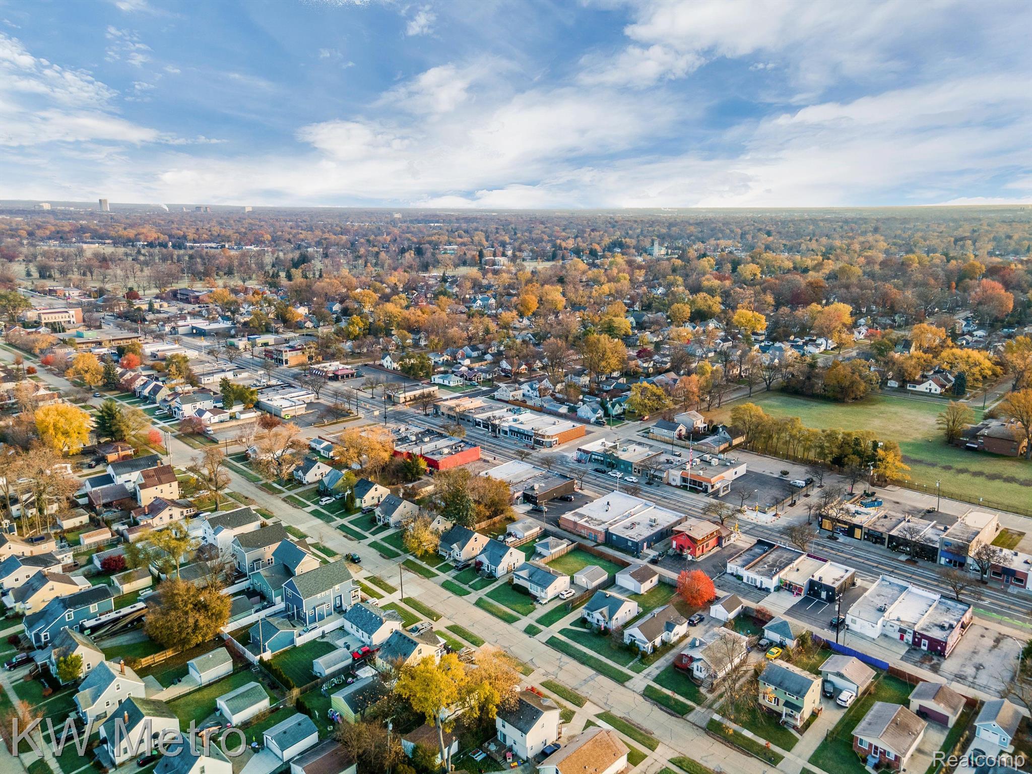 2752-2758 COOLIDGE HIWY