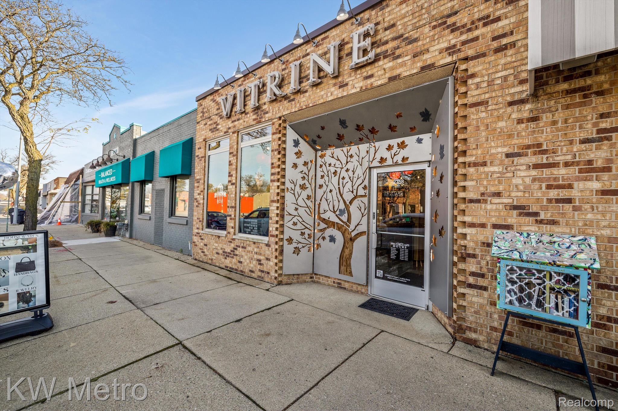 2752-2758 COOLIDGE HIWY