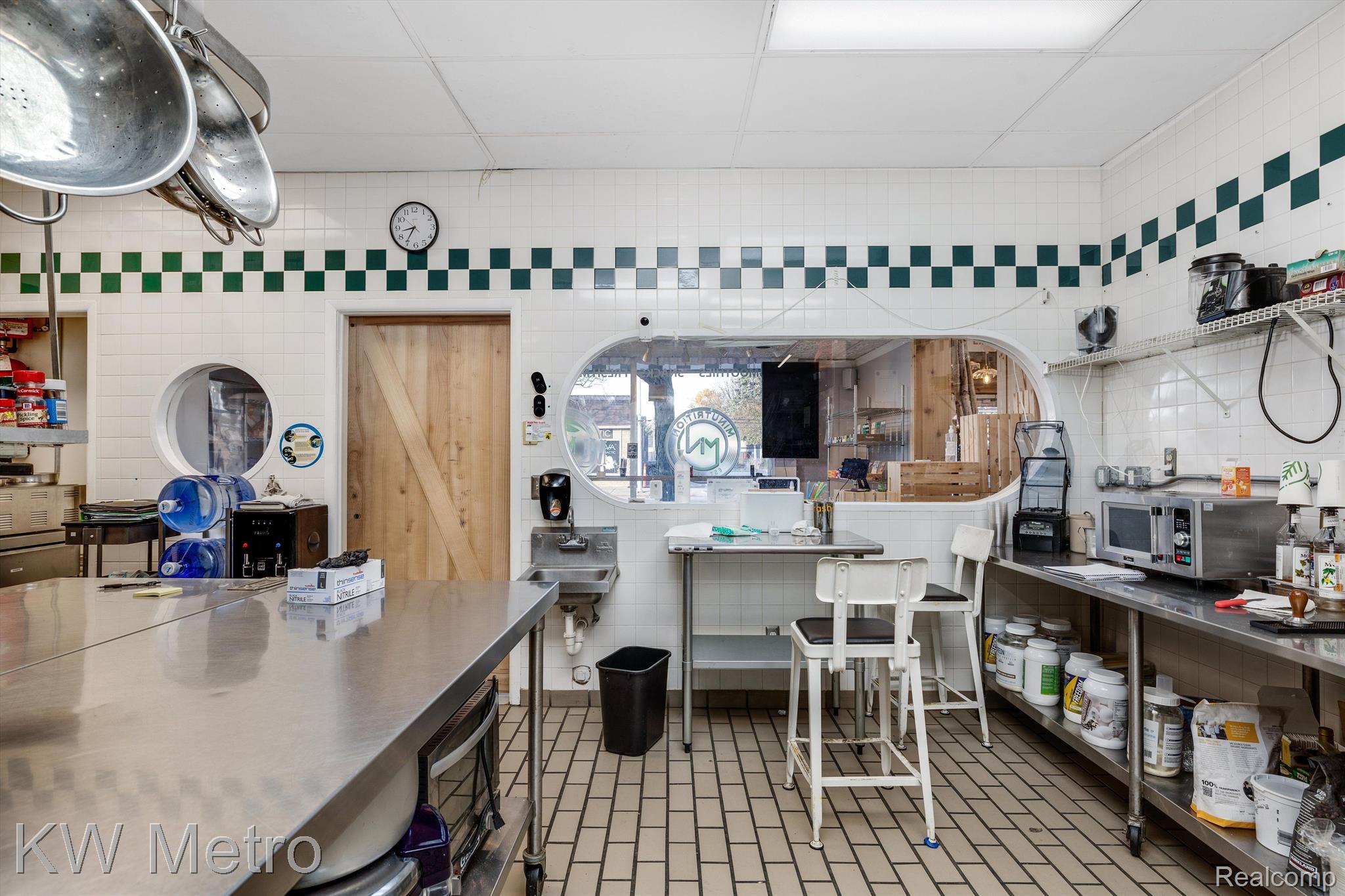 2752-2758 COOLIDGE HIWY