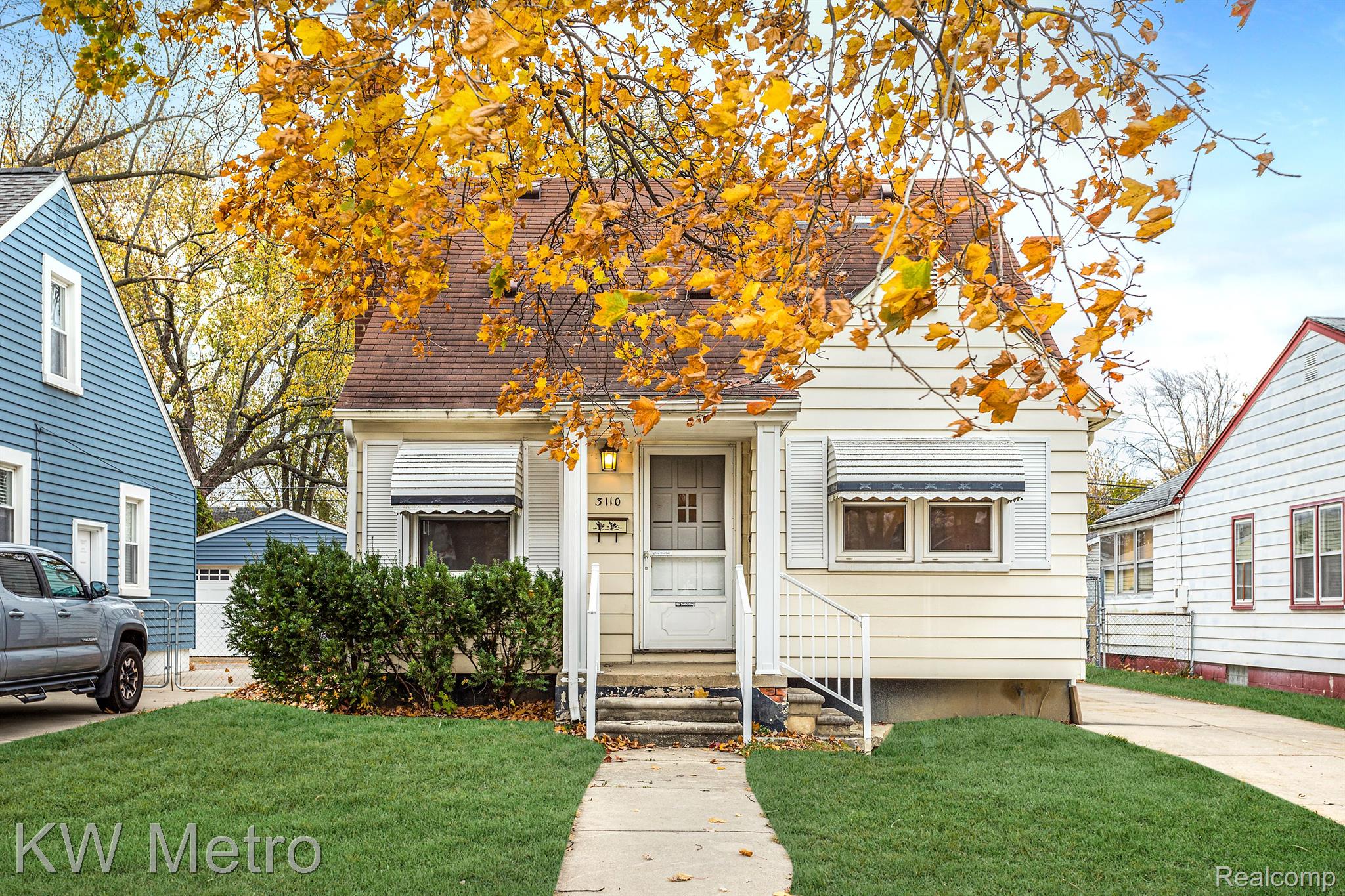 3110 ELLWOOD AVE