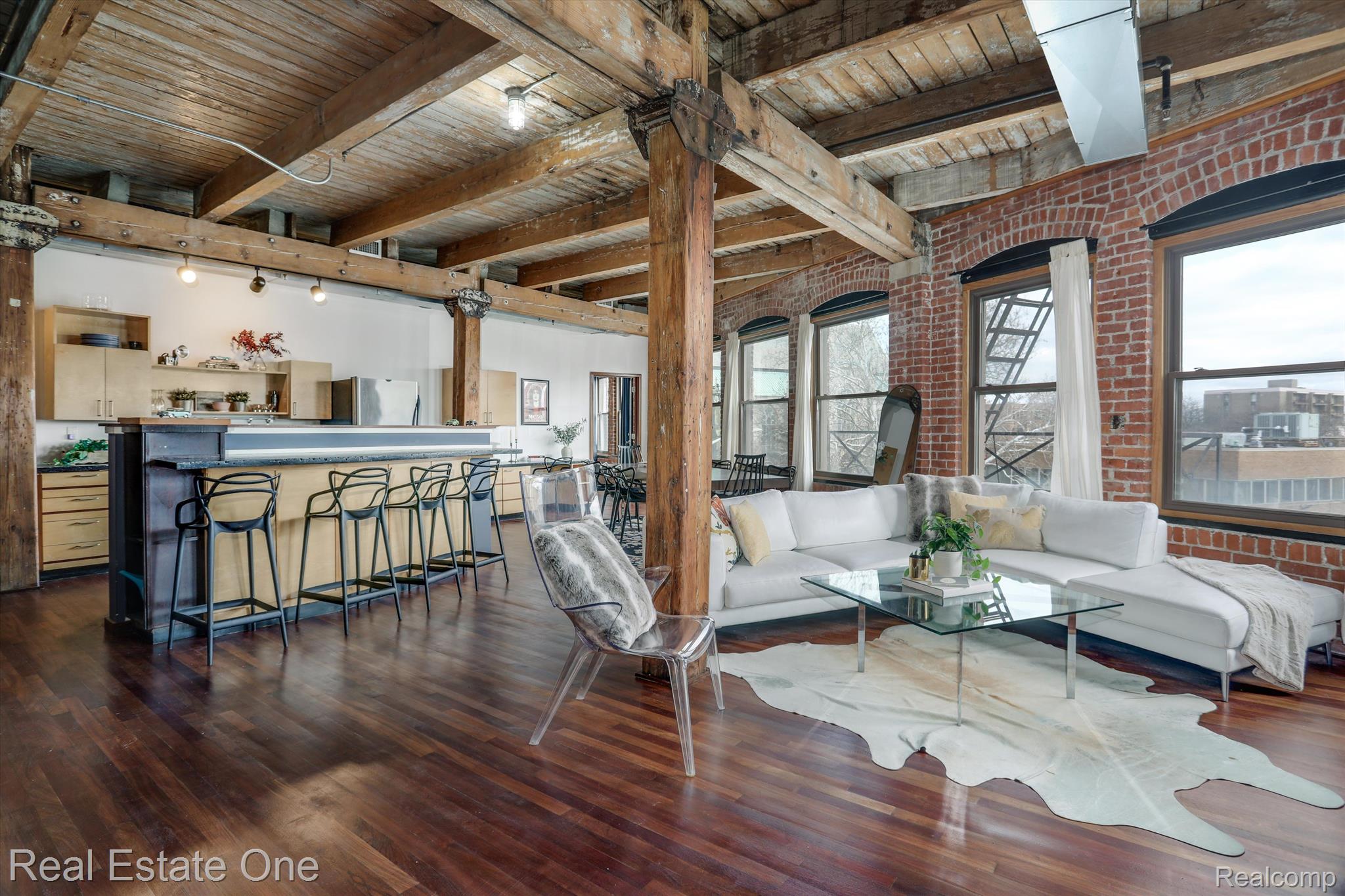 1528 GRATIOT Avenue