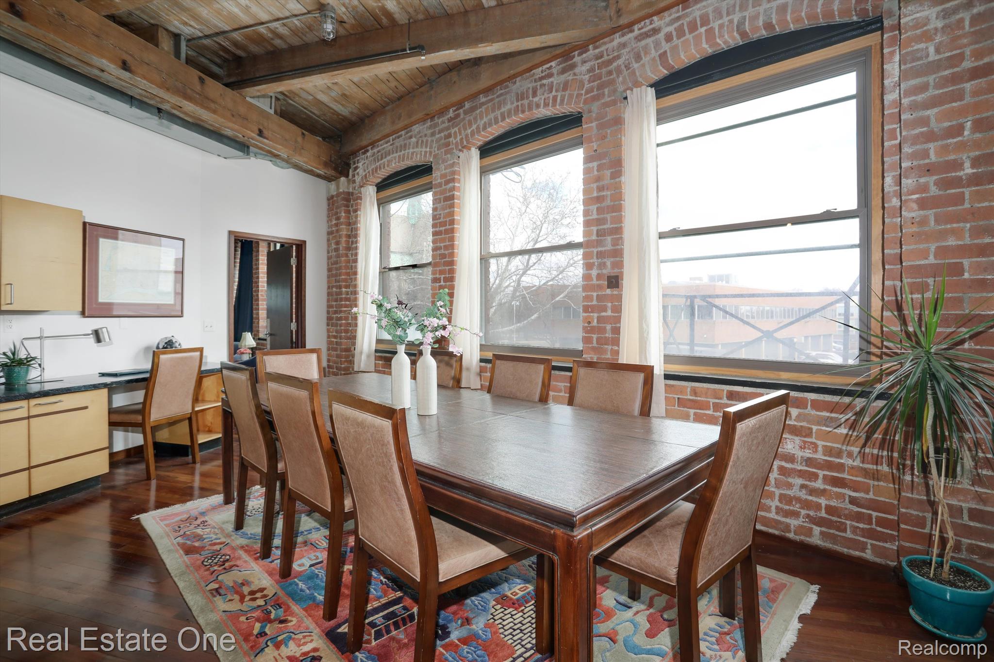 1528 GRATIOT Avenue