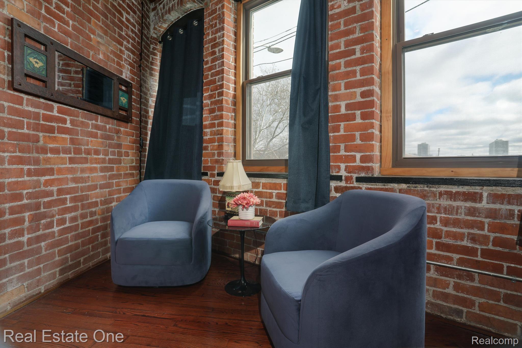 1528 GRATIOT Avenue