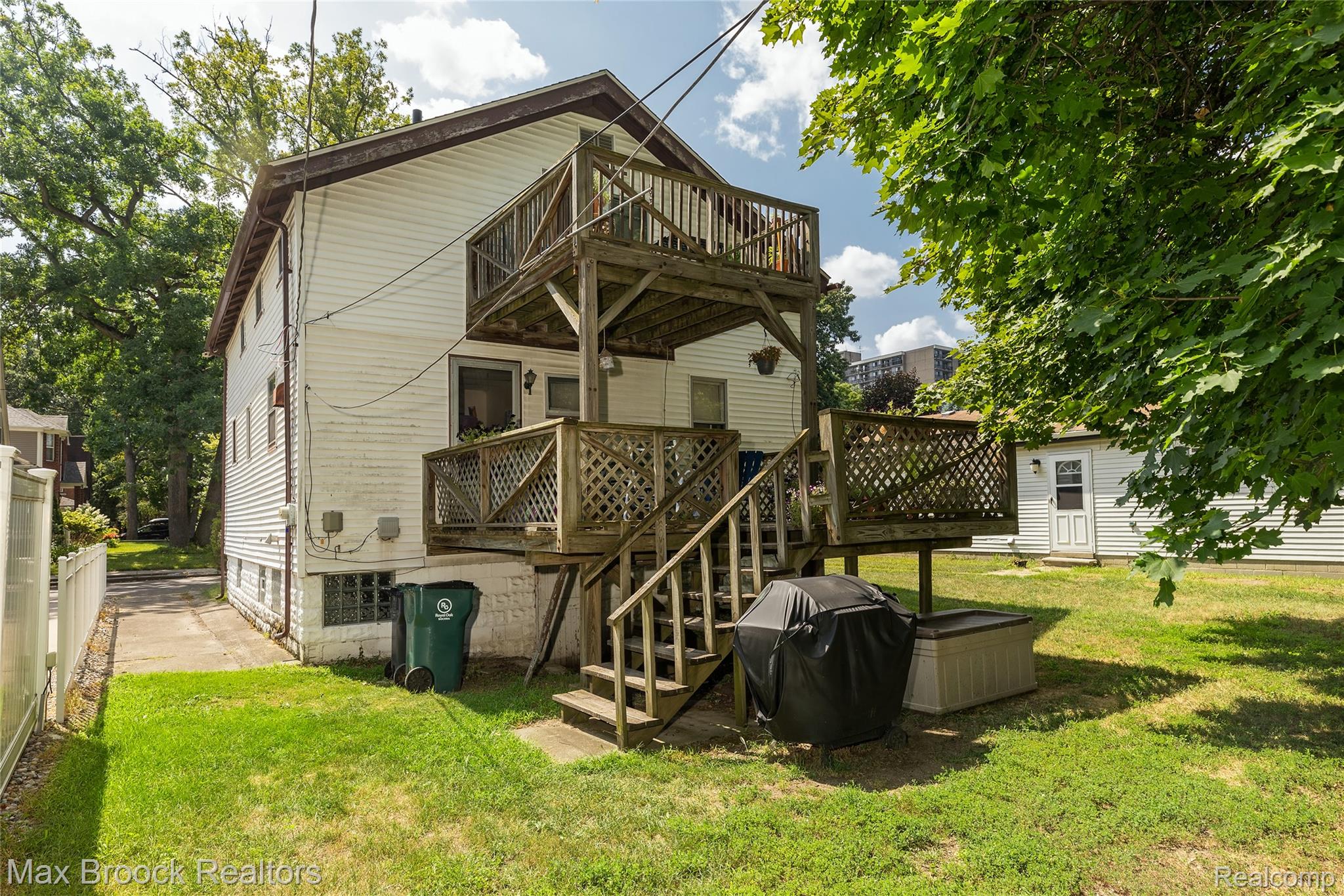 401 Pingree Boulevard