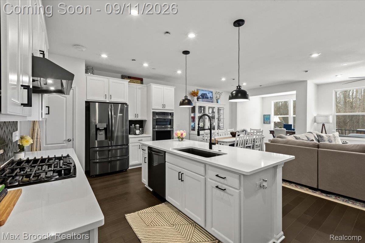 40115 Premier Drive Unit: 22