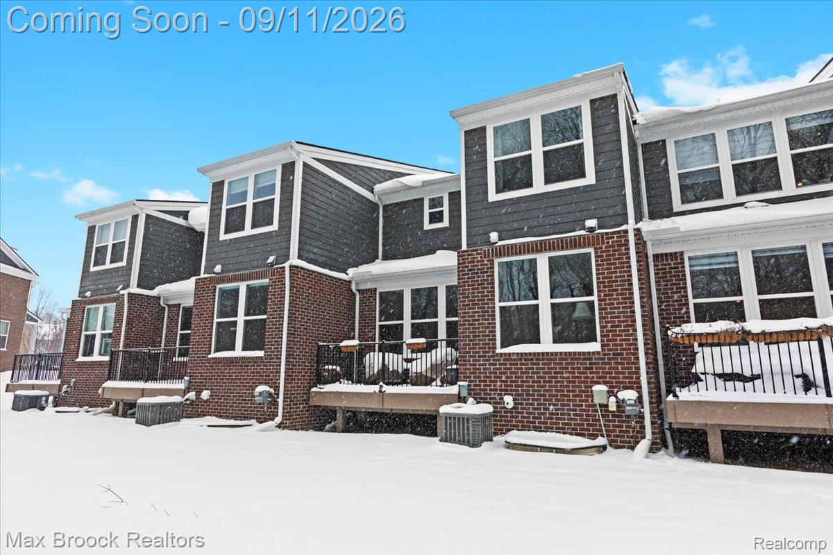 40115 Premier Drive Unit: 22