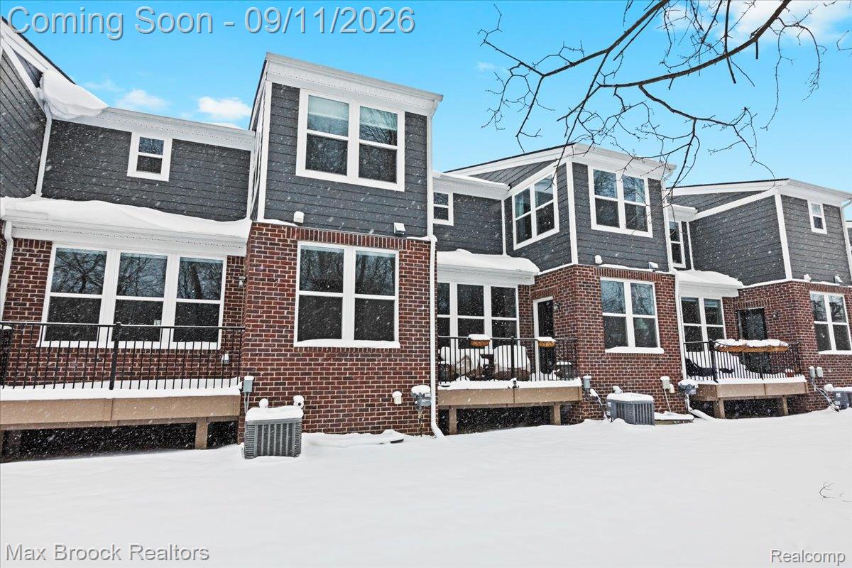 40115 Premier Drive Unit: 22