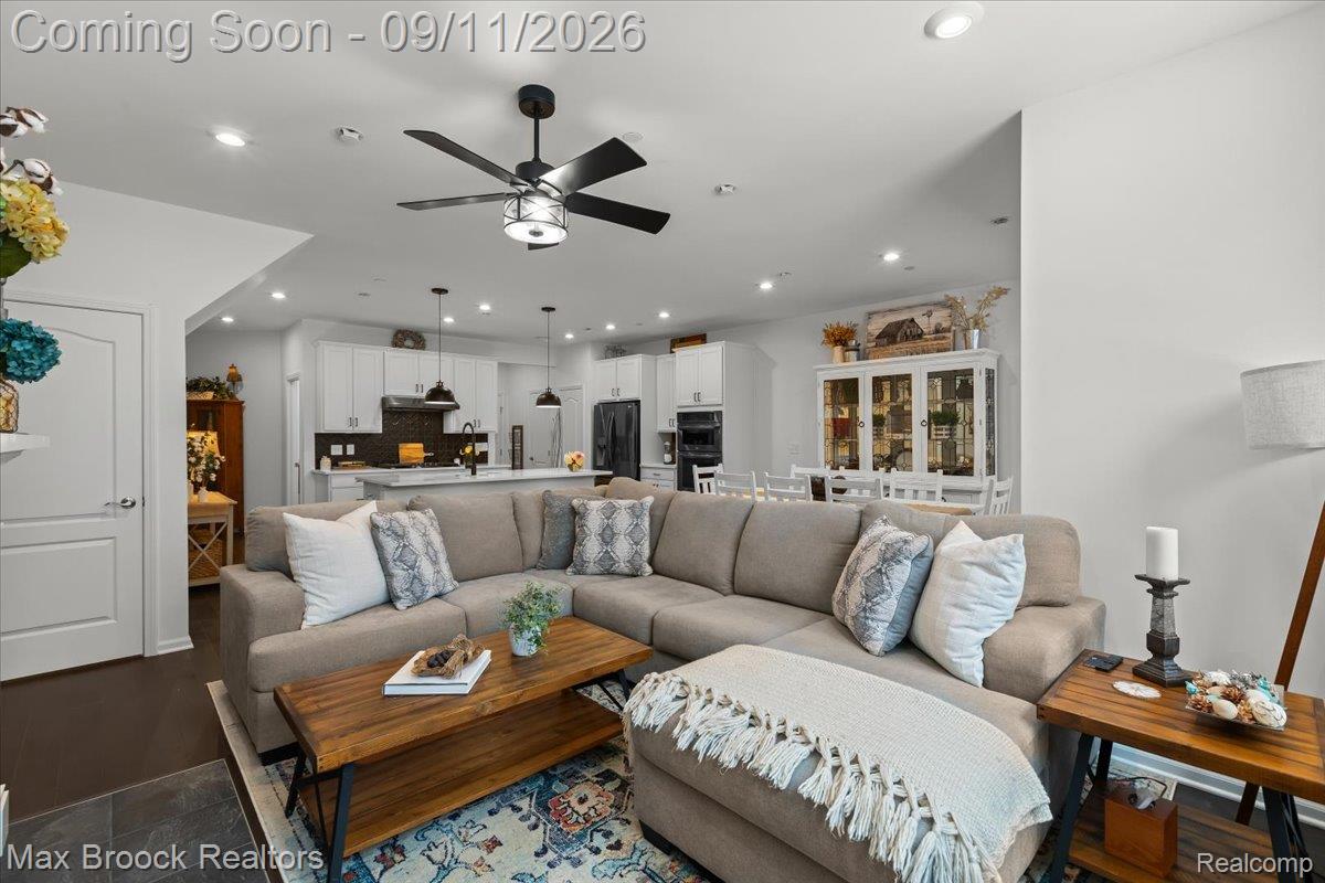 40115 Premier Drive Unit: 22
