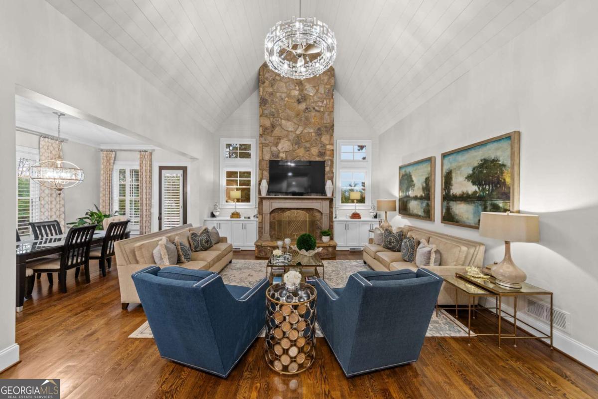 2540 Hillandale Circle