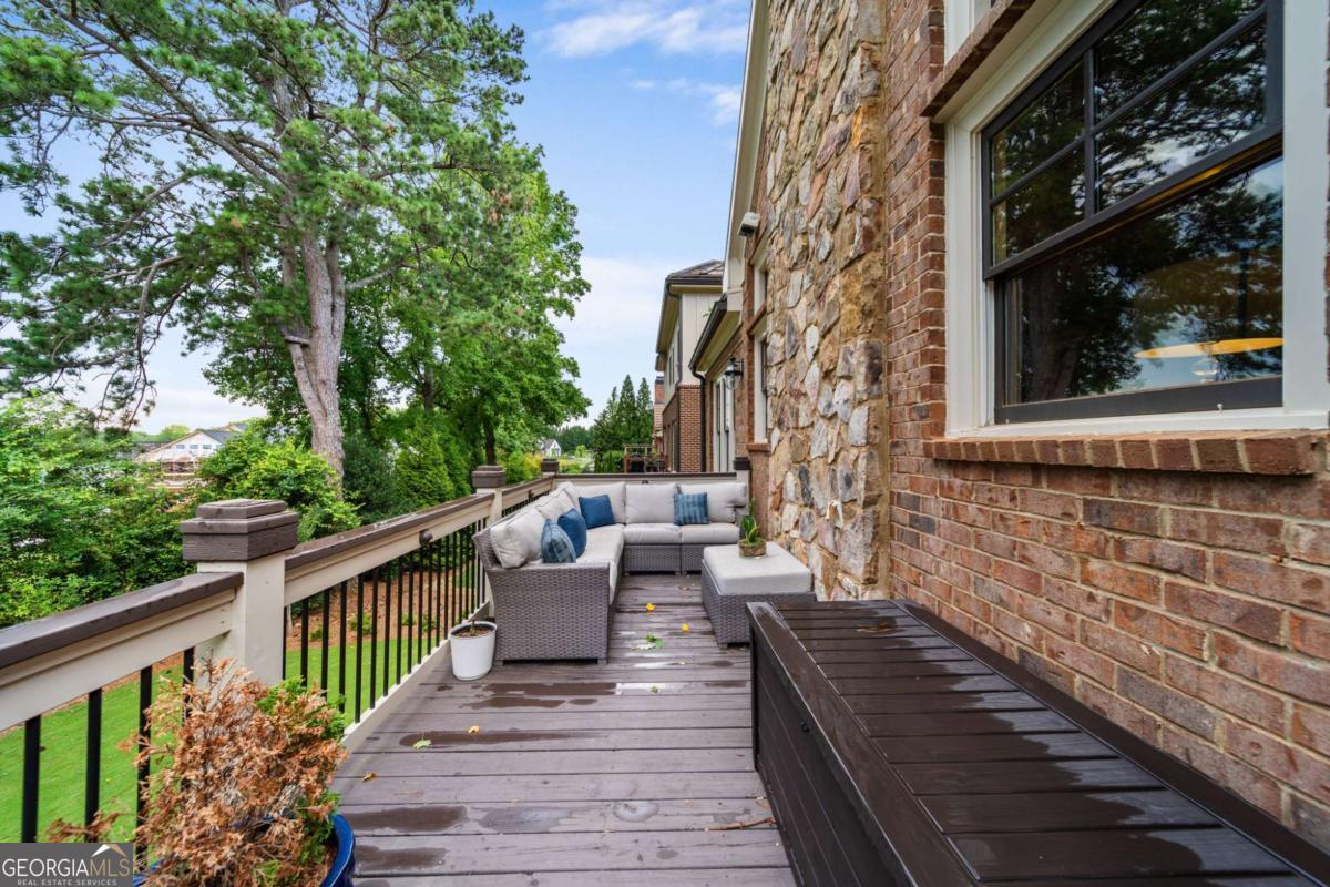 2540 Hillandale Circle