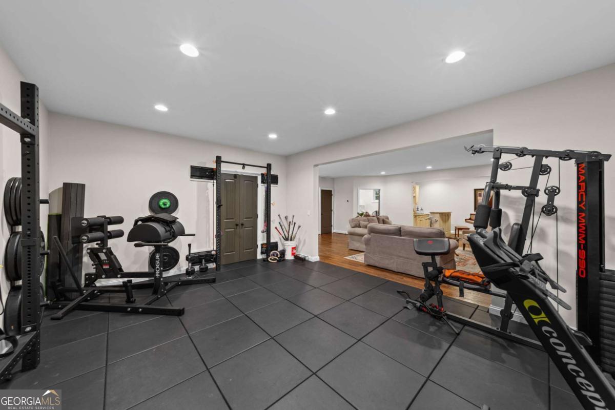 2540 Hillandale Circle