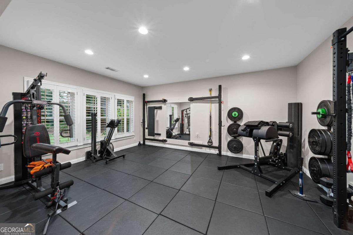 2540 Hillandale Circle