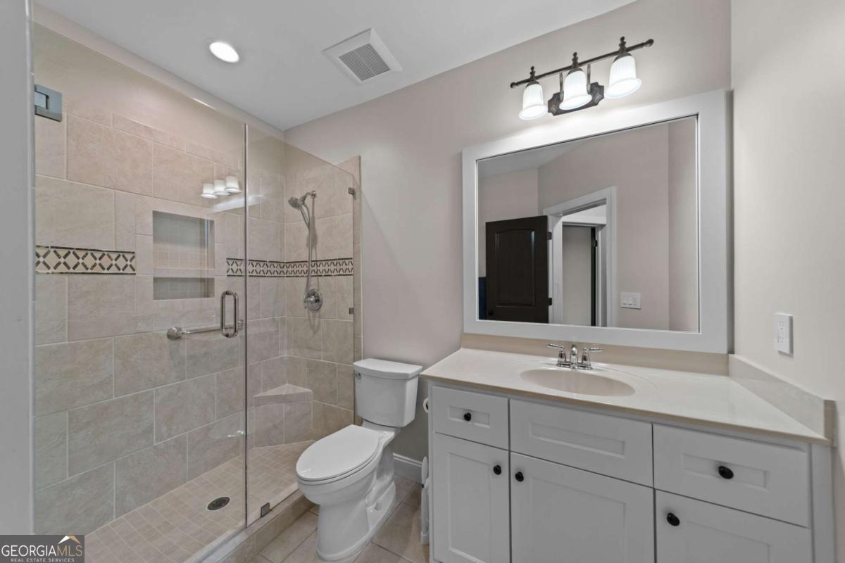 2540 Hillandale Circle