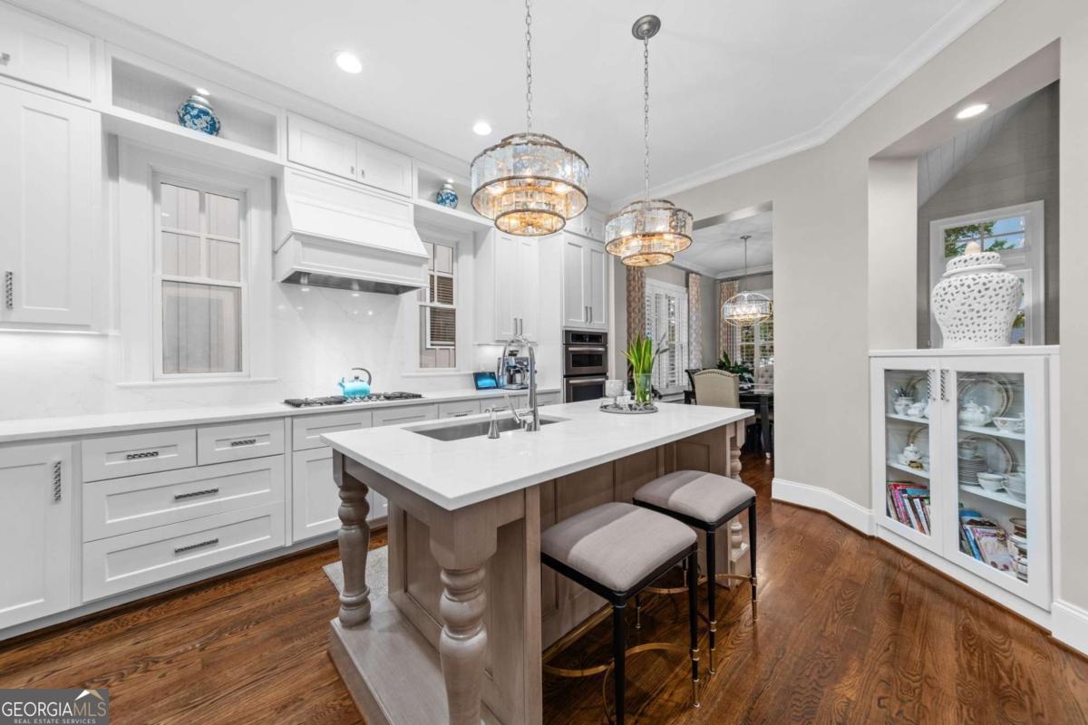 2540 Hillandale Circle