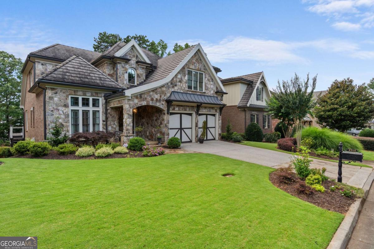 2540 Hillandale Circle