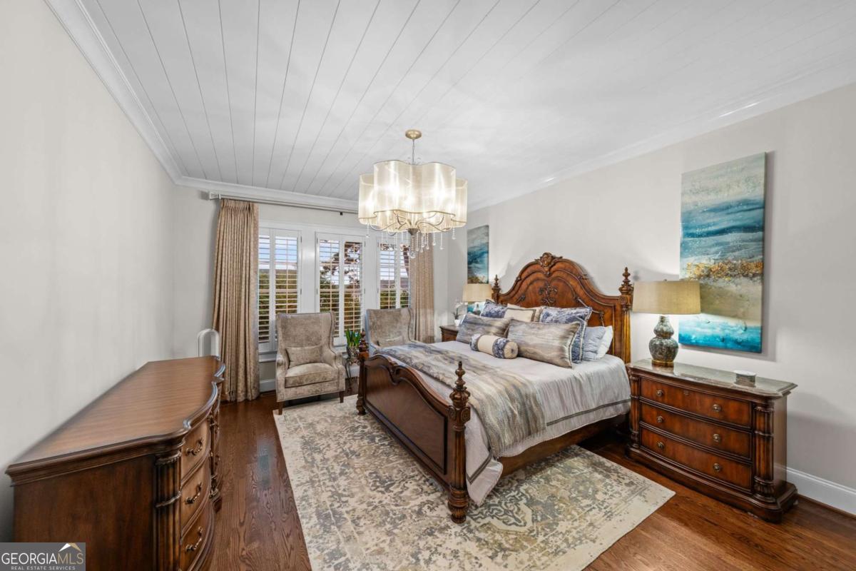 2540 Hillandale Circle