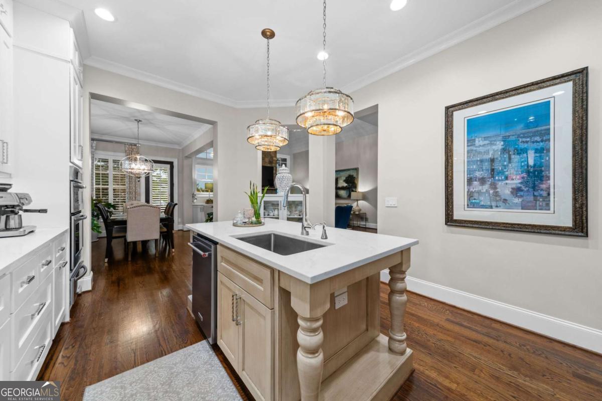 2540 Hillandale Circle