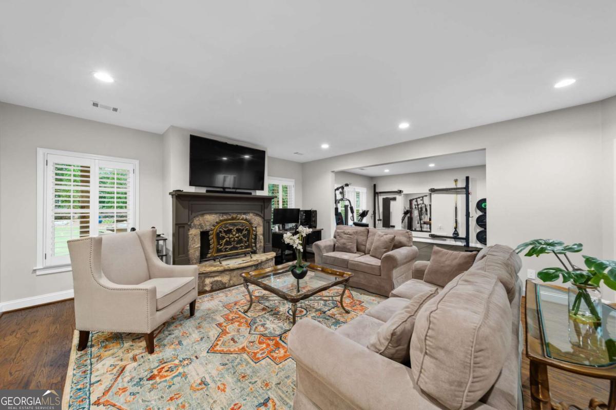 2540 Hillandale Circle