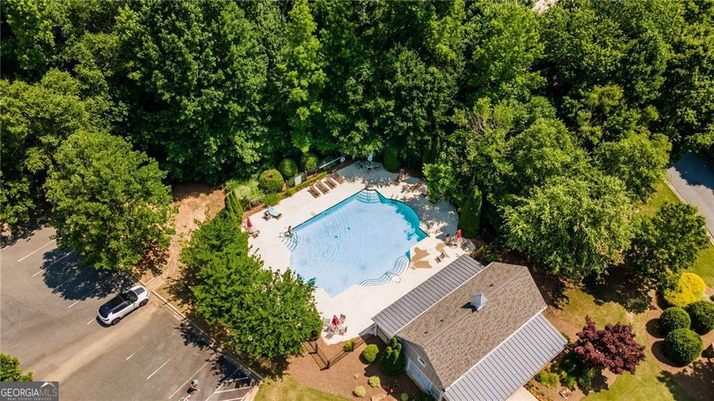 1152 Lakefield Walk