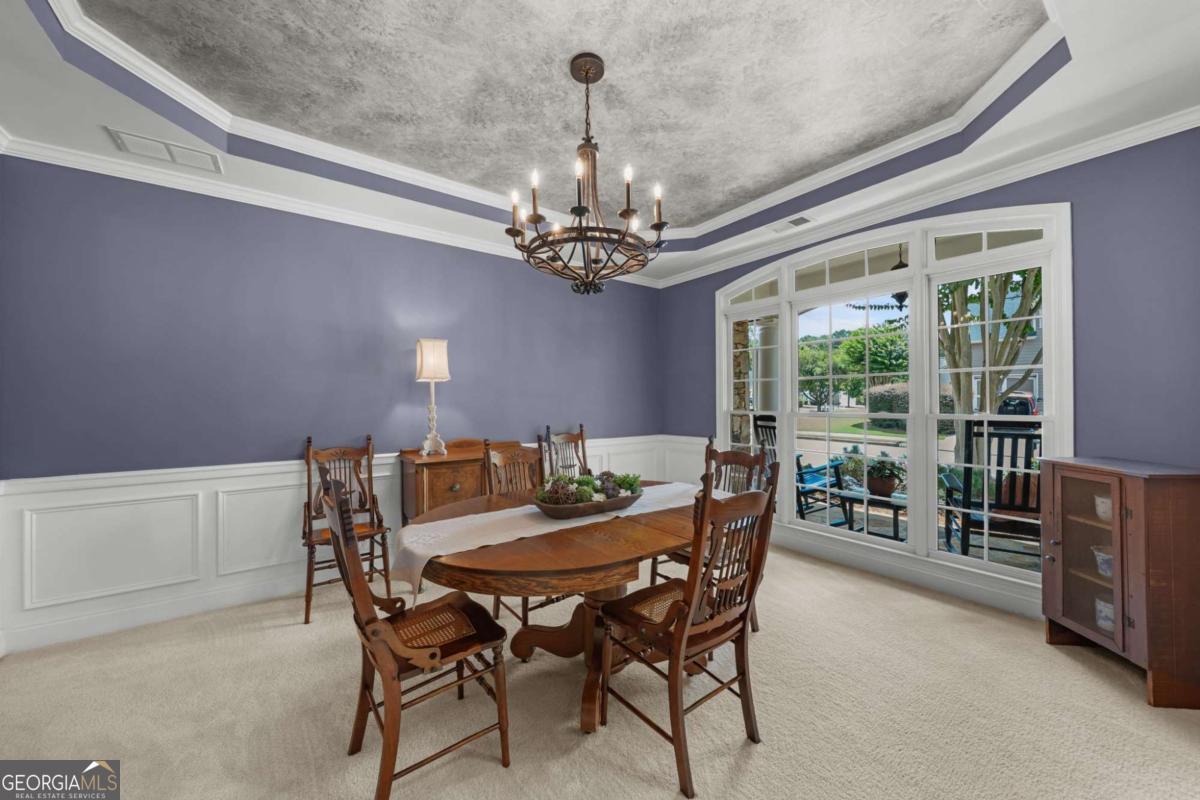 1152 Lakefield Walk