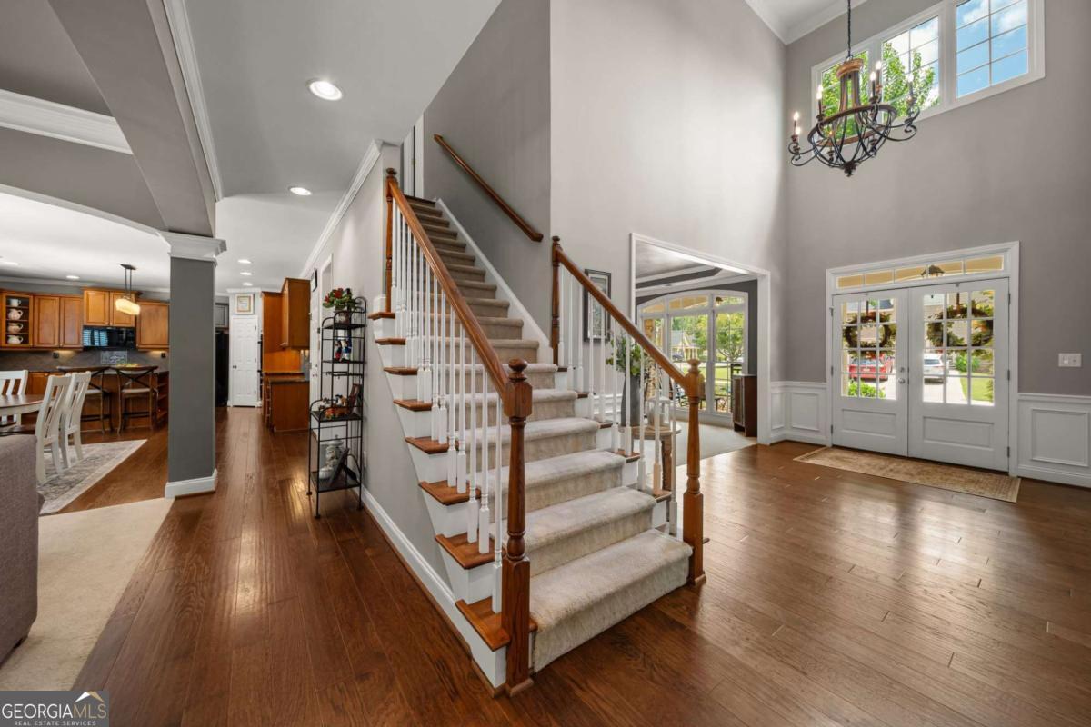1152 Lakefield Walk